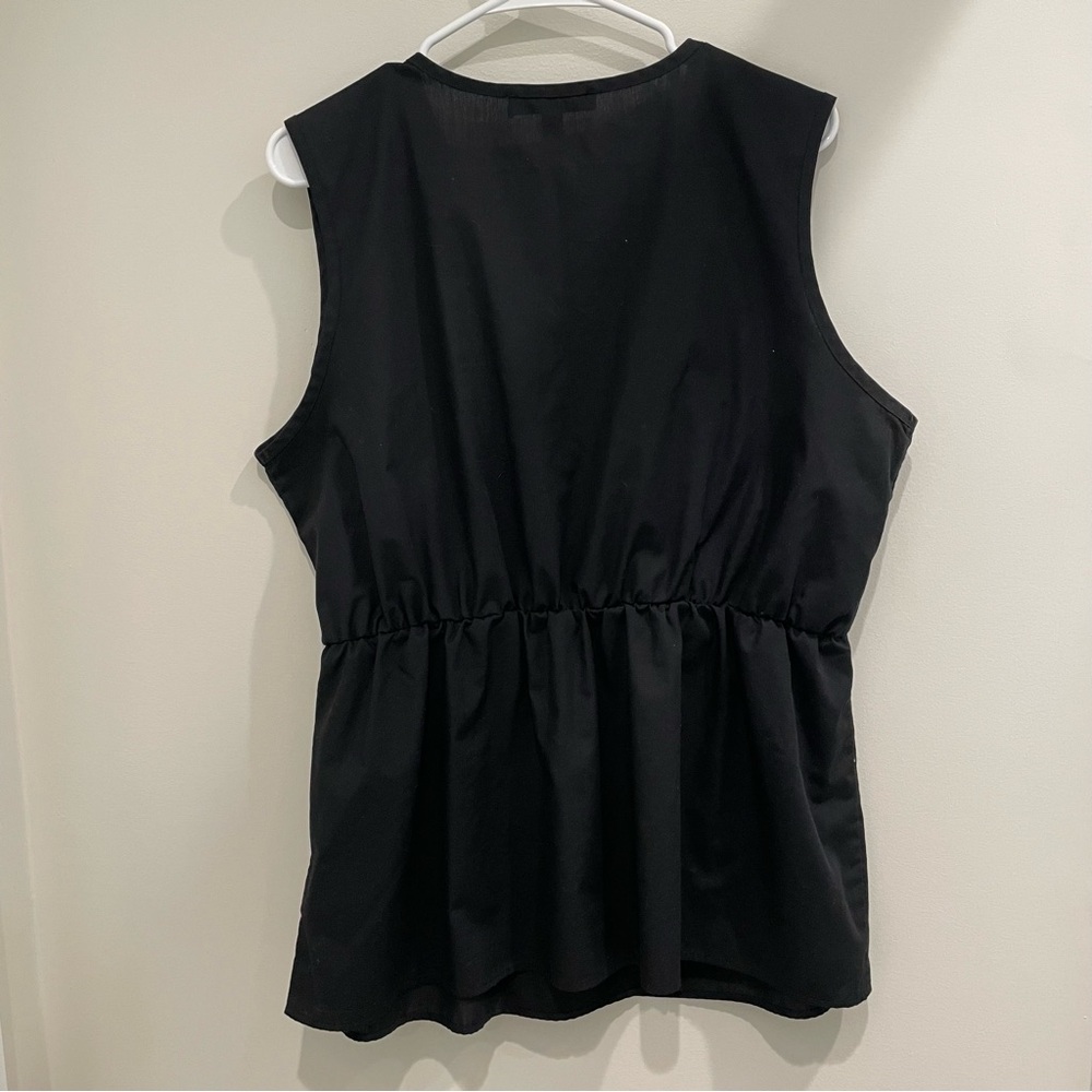 Ellen Tracy Black Sleeveless Wrap Blouse with D-Ring Tie - Picture 4 of 4
